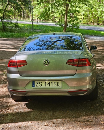 Volkswagen Passat cena 50000 przebieg: 249000, rok produkcji 2017 z Szczecin małe 277